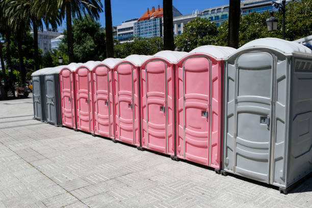 Best VIP or Luxury Restroom Trailers  in Nashwauk, MN
